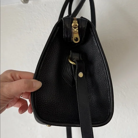 🔥Flash Sale!🔥 Dooney & Bourke Vintage Barrel Bag - Picture 5 of 10